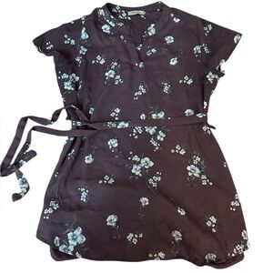 💗🥳 HOST PICK 🥳💗 Floral Print Women's Blouse -